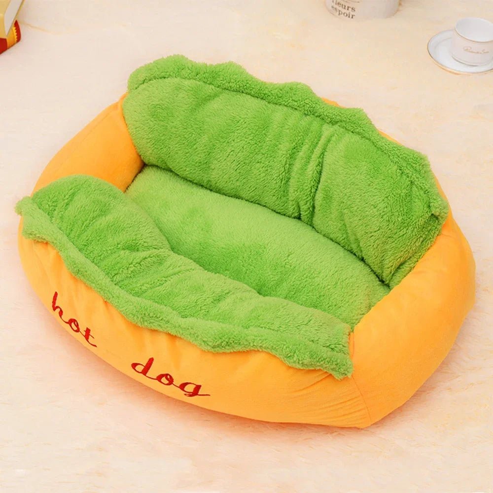 DogDelícia Conforto: Cama para Cães Estilo Hot Dog para Pets - Aconchegante e Lavável - Amor PetShop